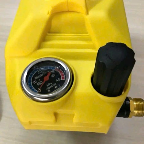 MÁY XỊT RỬA MÁY LẠNH AMARI CÓ CHỈNH ÁP